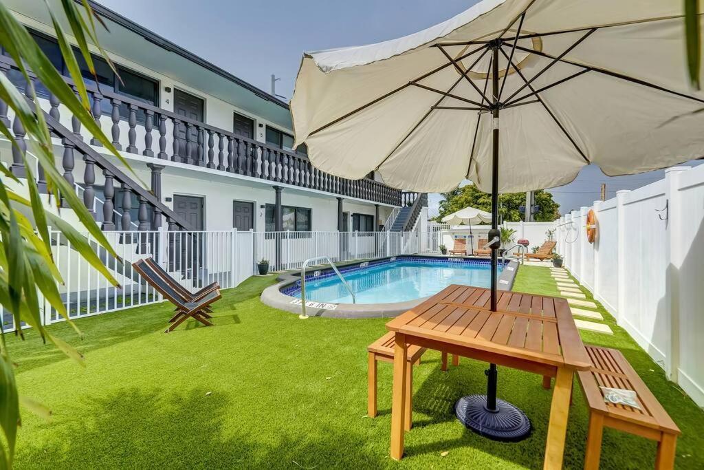 2Br Cozy Fll Retreat! Lejlighed Fort Lauderdale Eksteriør billede